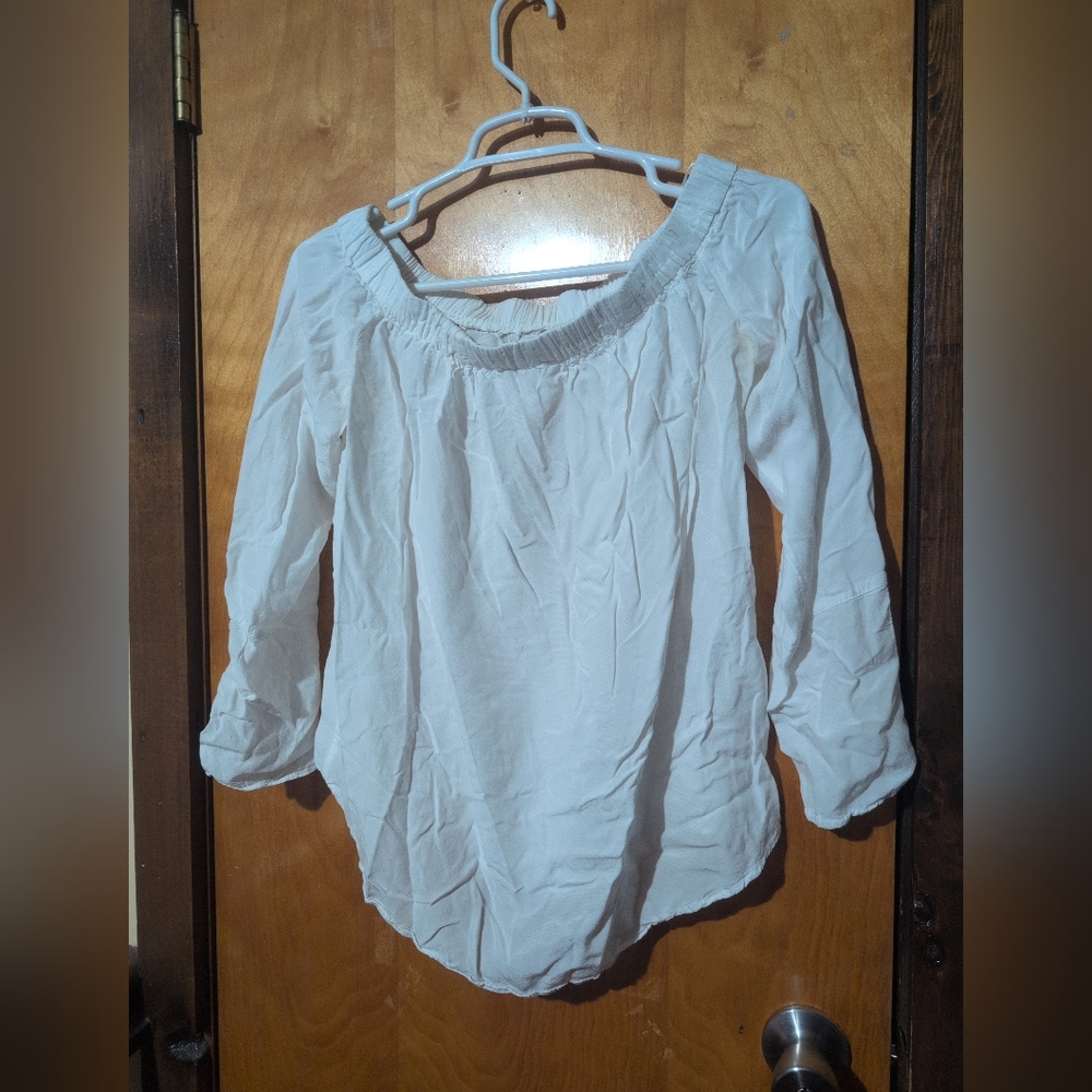 H&M Woman's Size 4 Off The Shoulder Peasant Blouse